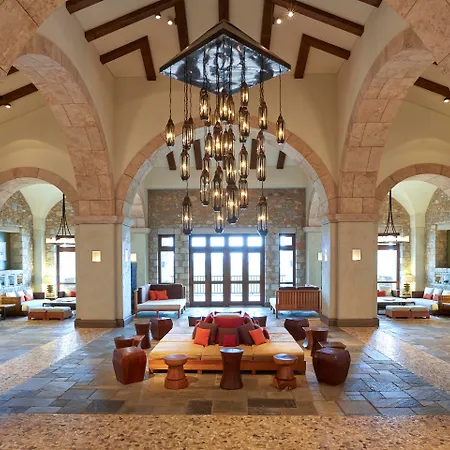 The Westin Resort, Costa Navarino Station touristique