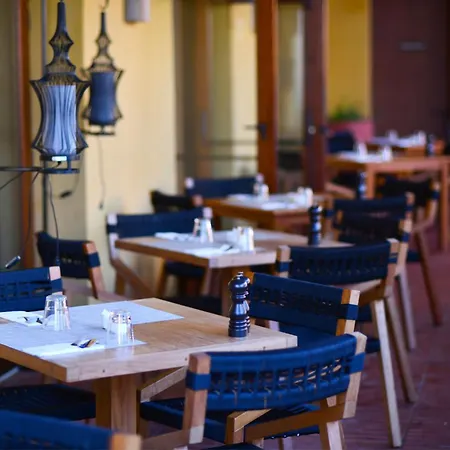웨스틴 리조트, 코스타 나바리노 5* Romanos (Messenia)