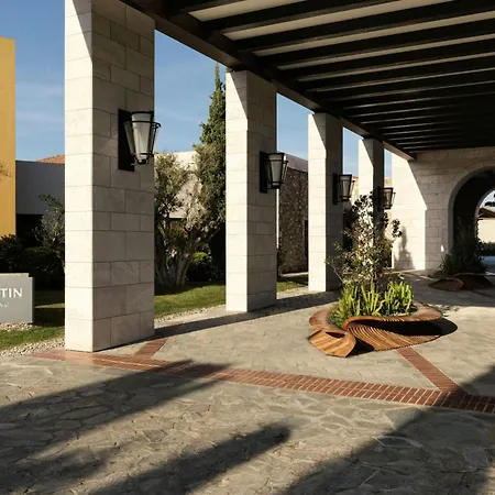 The Westin Resort, Costa Navarino Romanu